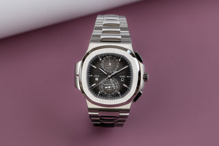 Patek Philippe Nautilus 5990/1A-001